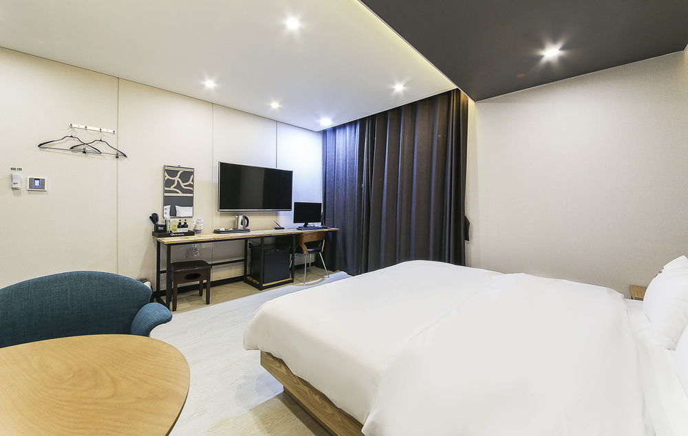 Dove Hotel 蔚山 エクステリア 写真